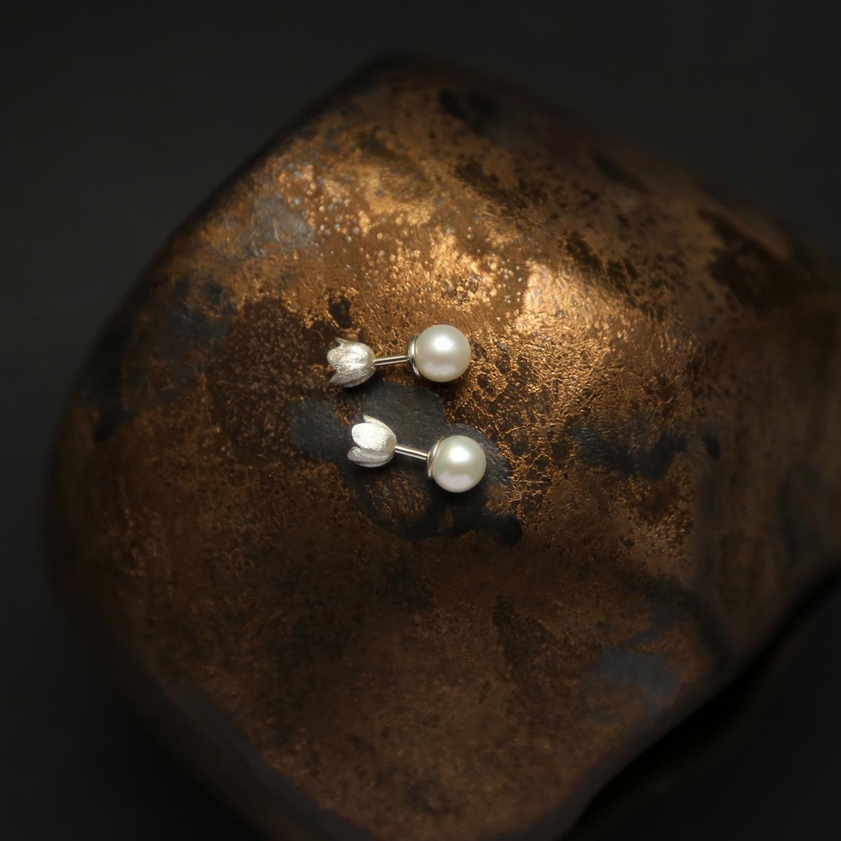 Романтичные женственные пусеты из серебра 925 пробы с жемчугом